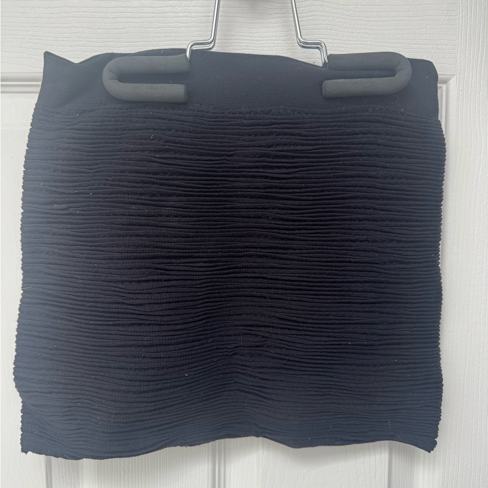 Guess by Marciano Black Textured Mini Skirt